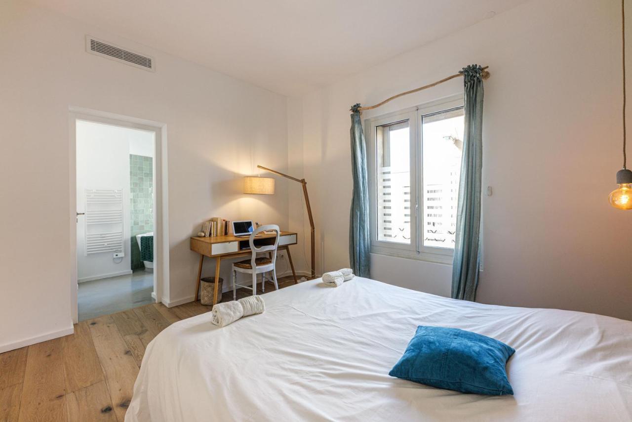 Appartement Bord De Mer, Magnifique De 150m2 Avec Jardin *