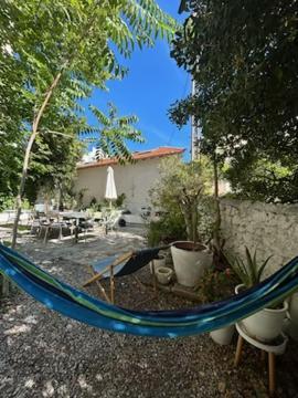 Apartment Bord De Mer, Magnifique De 150m2 Avec Jardin *