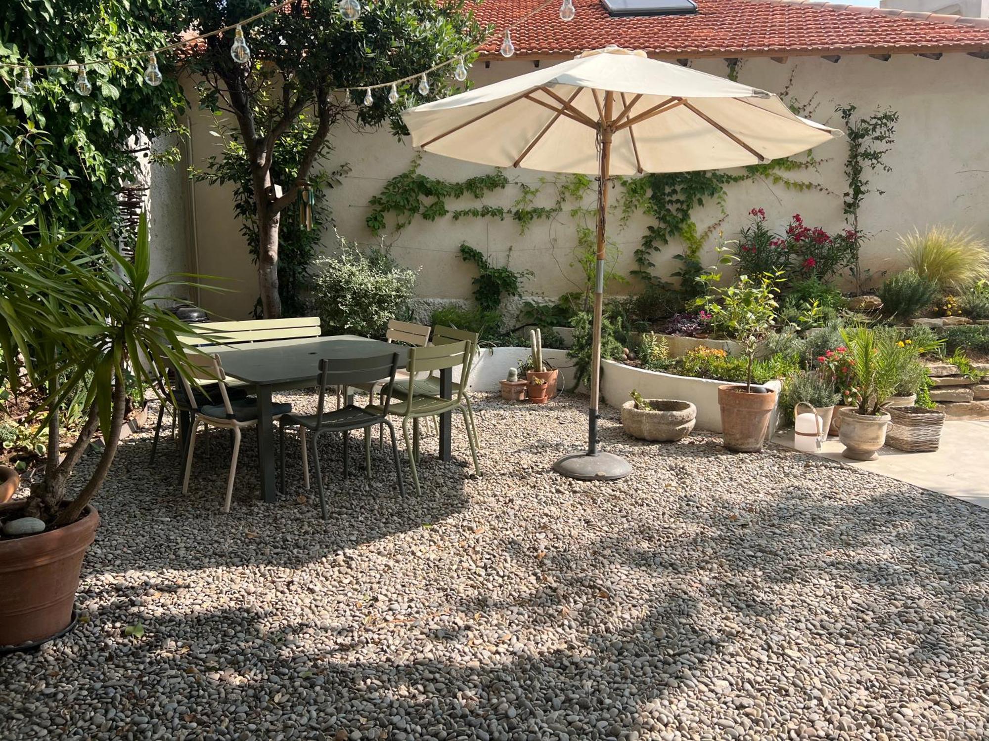 Appartement Bord De Mer, Magnifique De 150m2 Avec Jardin Marseille